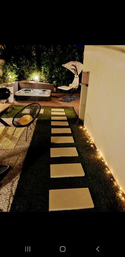Apartments Villa 9 โปดสตรานา ภายนอก รูปภาพ