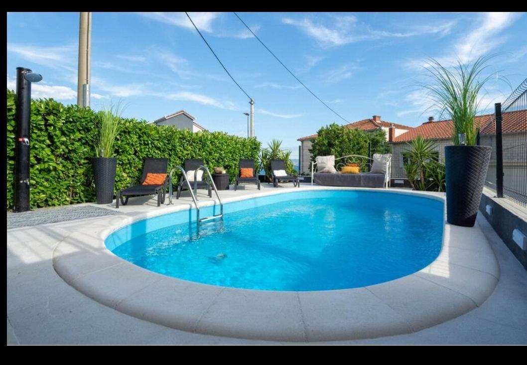 Apartments Villa 9 โปดสตรานา ภายนอก รูปภาพ